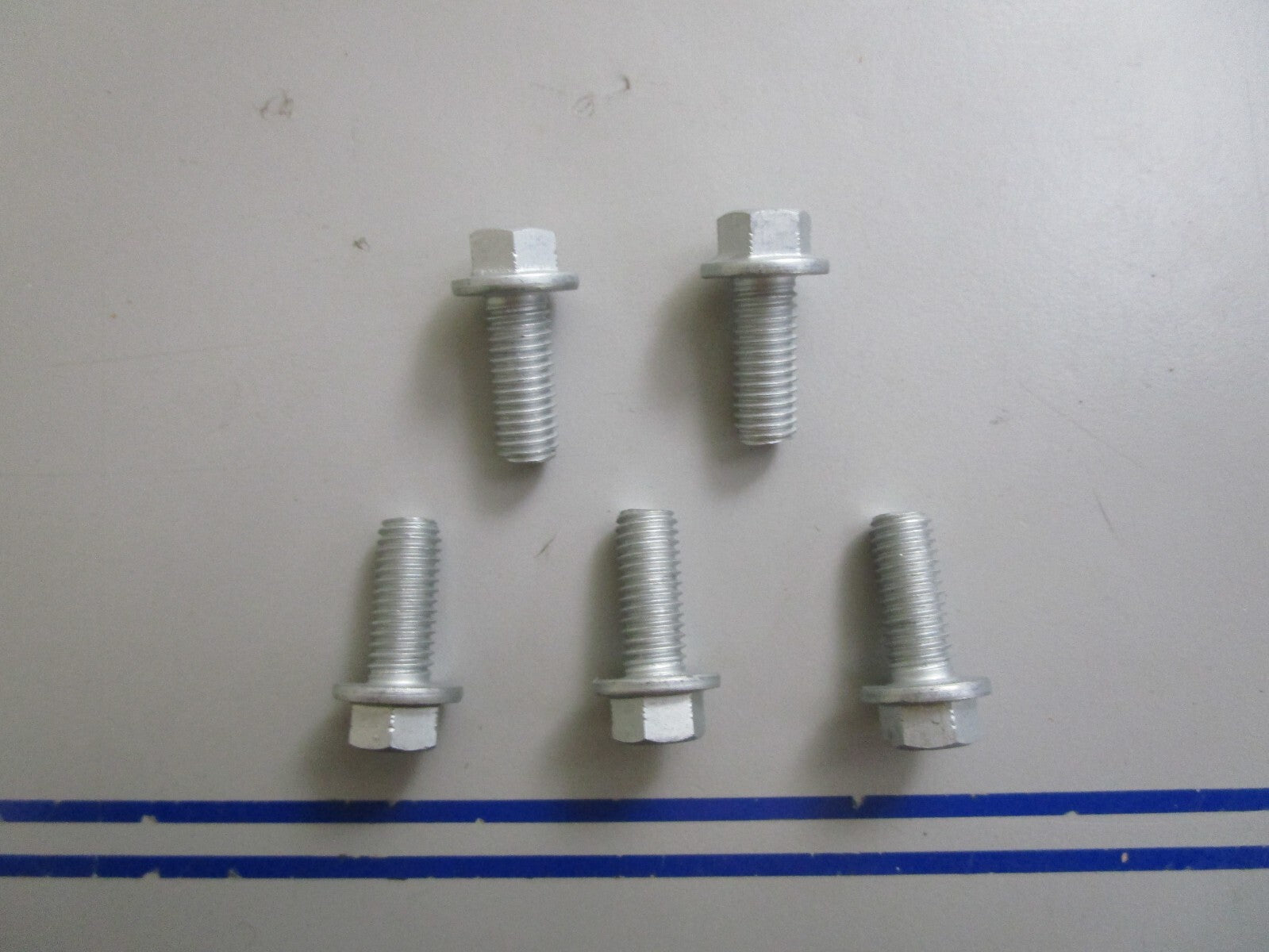 *NEW OEM* (LOT OF 5) 0810 Yamaha Bolt 90105-08M02-00