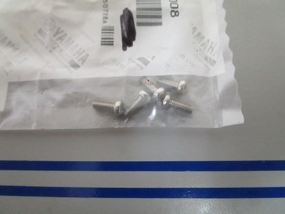 NEW OEM (LOT OF 5) 98500-03008 Yamaha Screw 0810