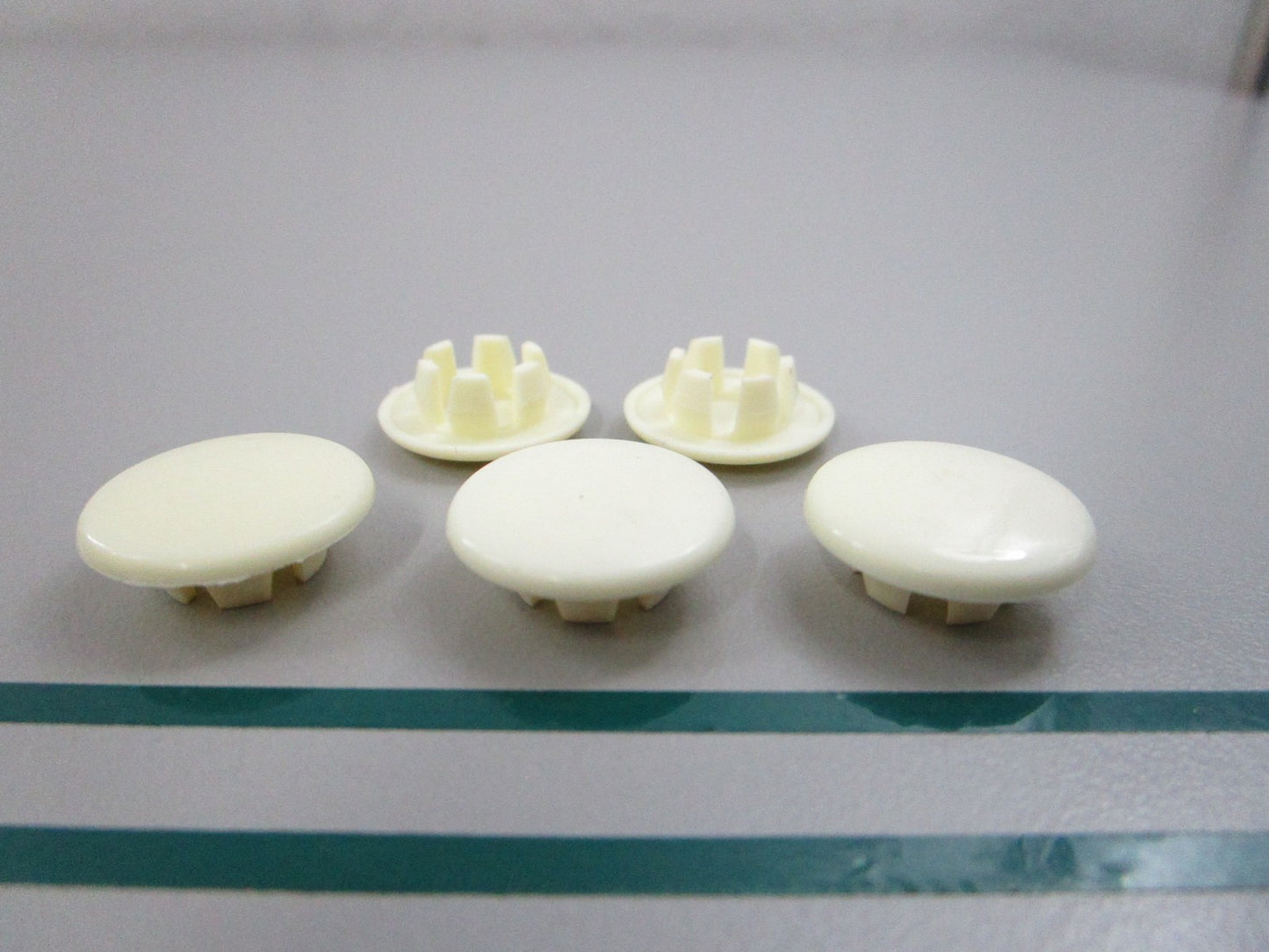 NEW OEM (LOT OF 5) 19-29850 Mercury Quicksilver Plug 0810