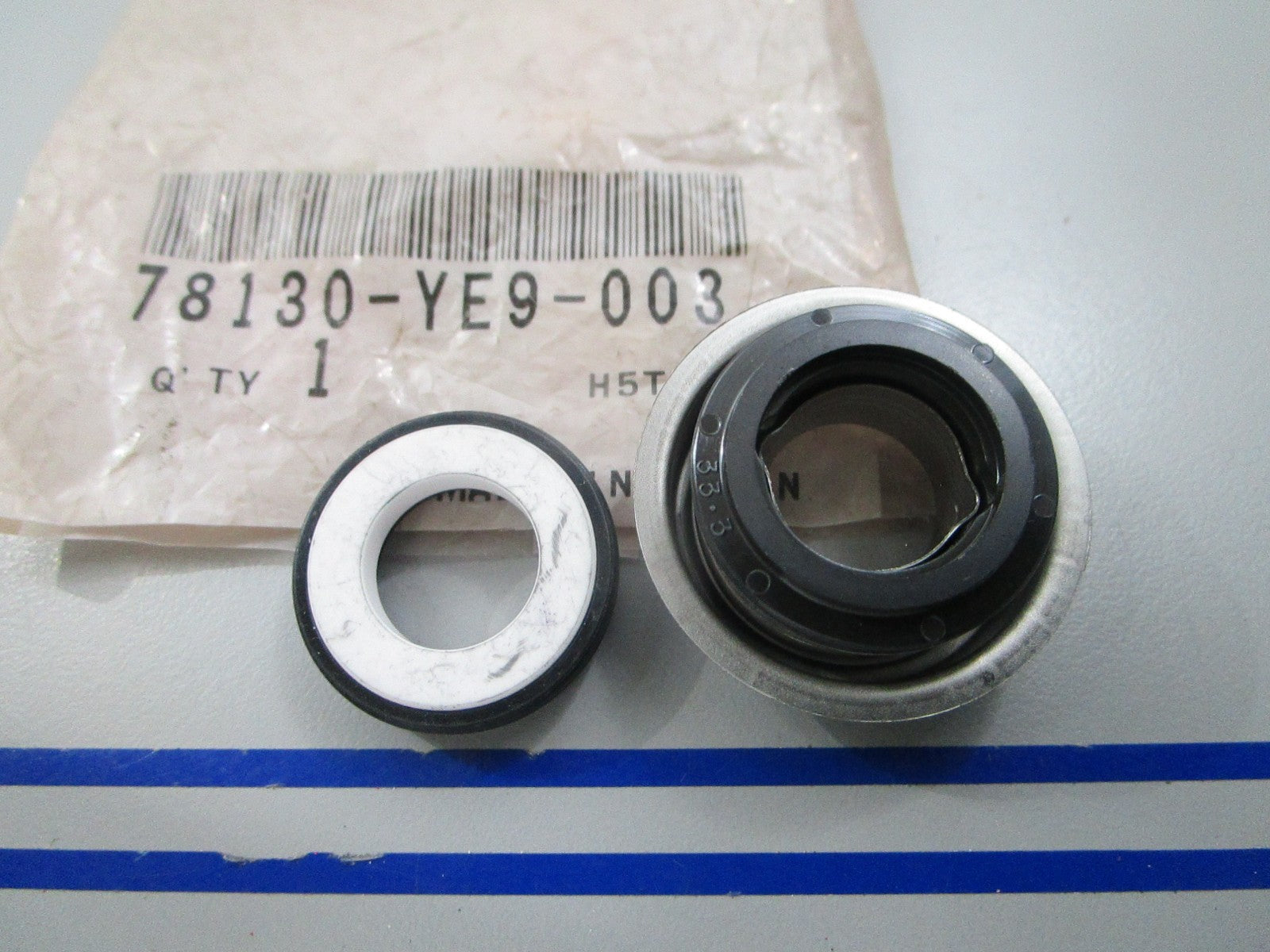 *NEW OEM* 0810 Honda Seal 78130-YE9-003
