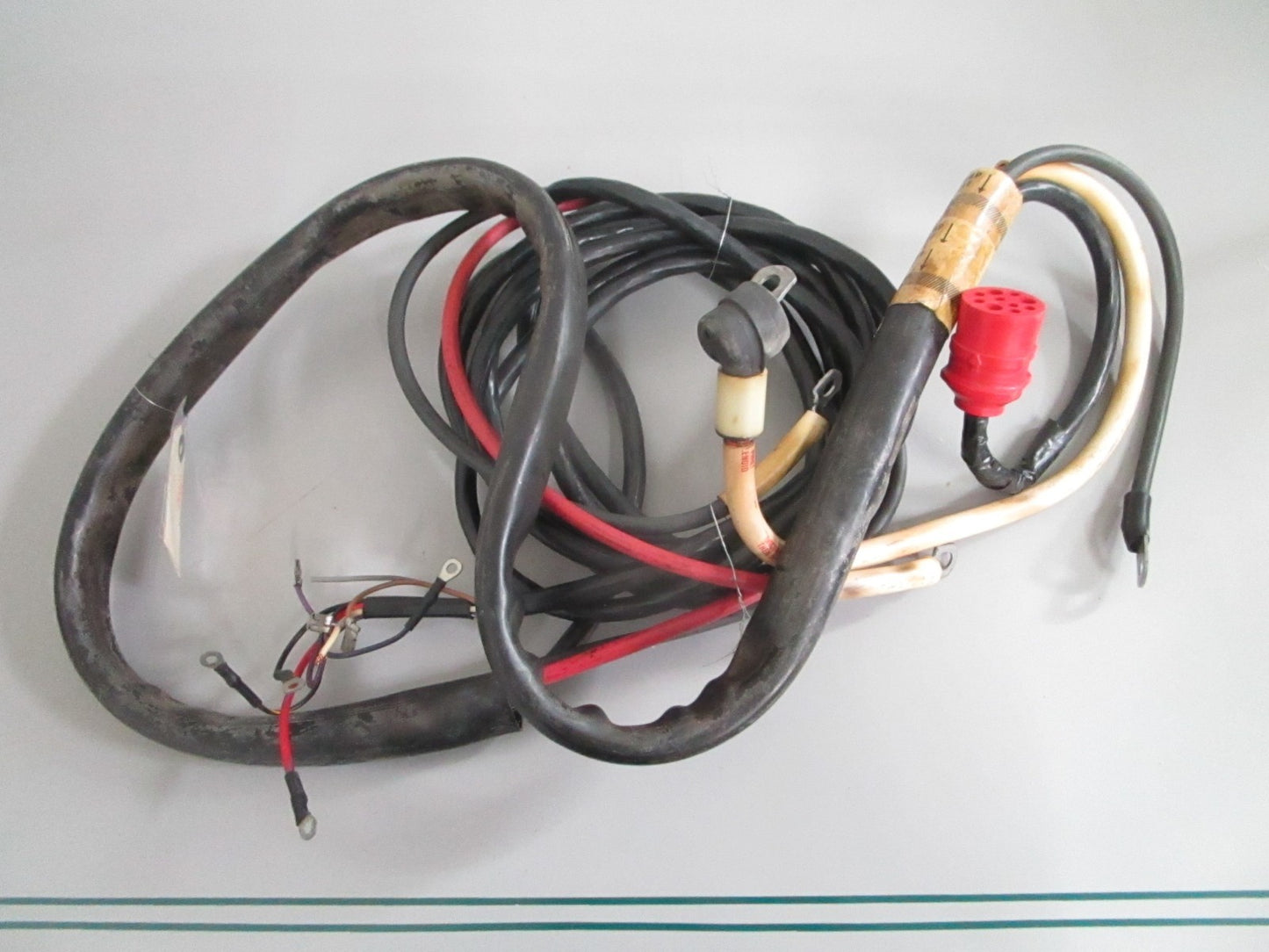 NEW OEM 385700 0385700 OMC Johnson Evinrude Instrument Cable Assy 0820