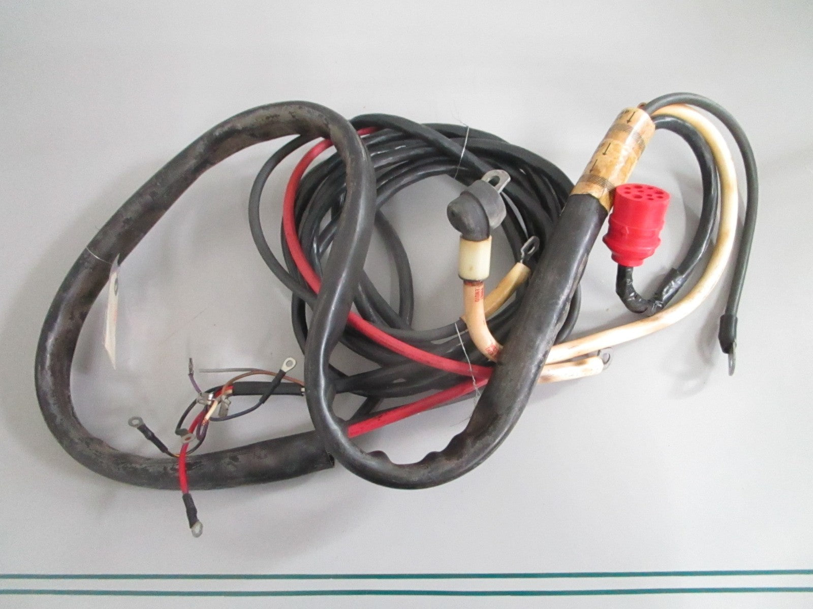 NEW OEM 385700 0385700 OMC Johnson Evinrude Instrument Cable Assy 0820