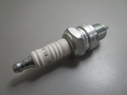 *NEW* (LOT OF 4) 0810 Champion Spark Plug RL82YC