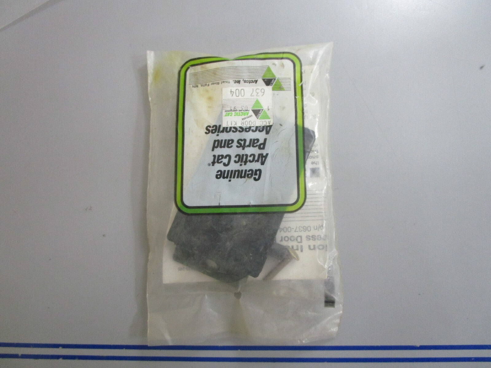 *NEW OEM* 0810 Arctic Cat Access Door Kit 0637-004