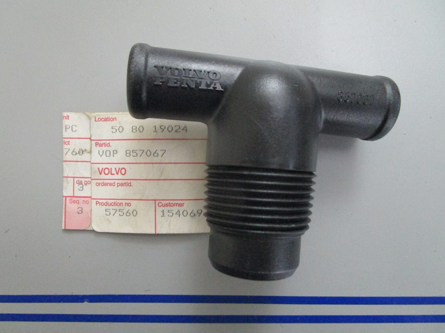 *NEW OEM* 0820 Volvo Penta T-Nipple 857067