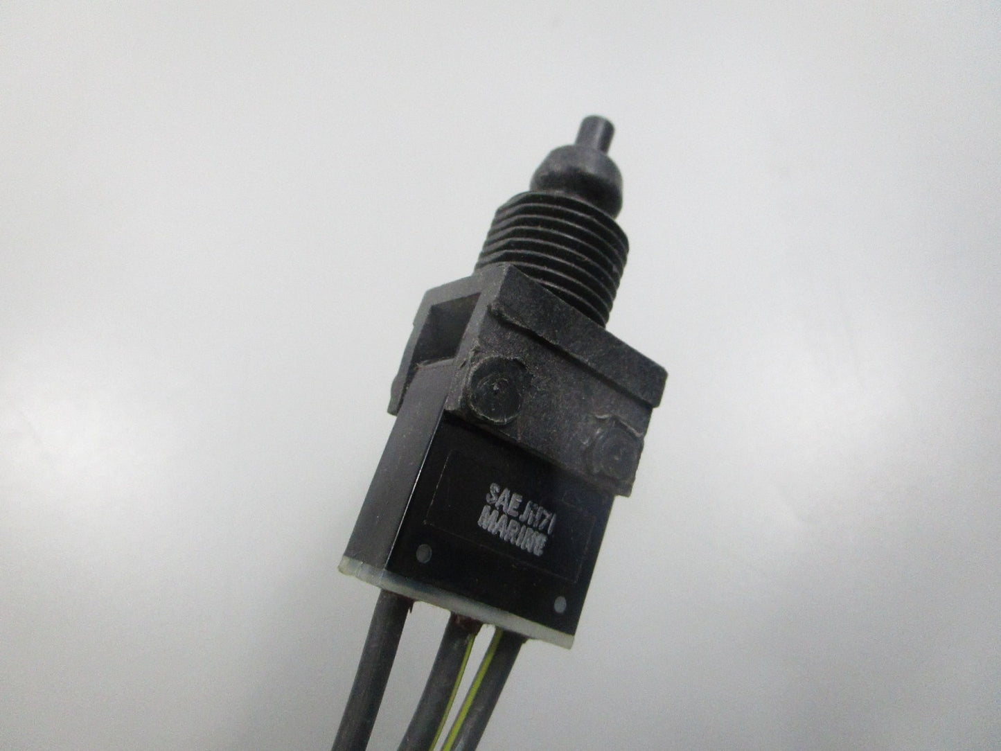 NEW OEM 173974 0173974 OMC Johnson Evinrude Cut-Off Switch 0810