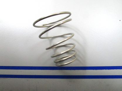 *NEW OEM* 0810 OMC Johnson Evinrude Spring 343020 0343020