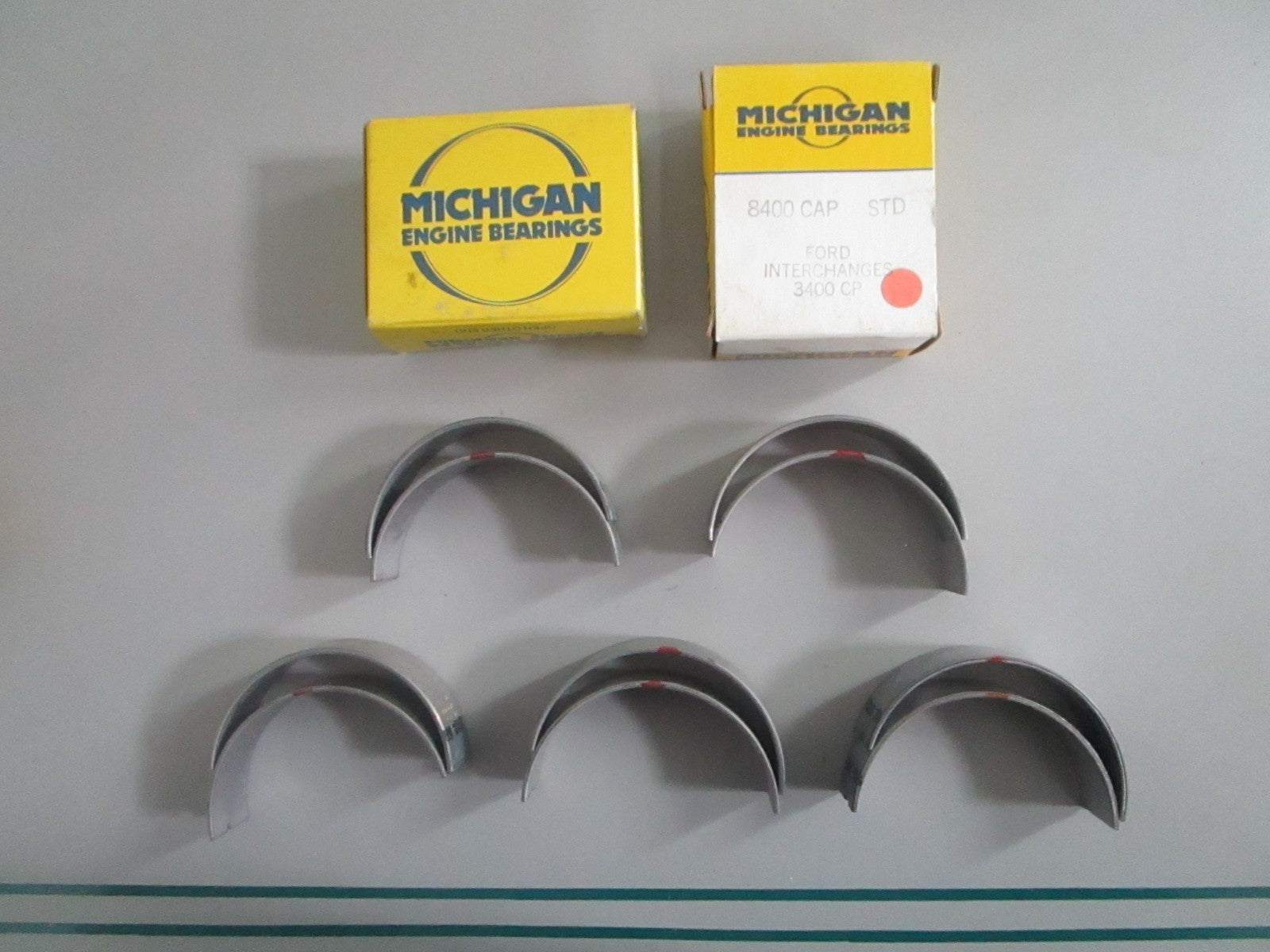 NEW OEM (LOT OF 5) 8400CAP Michigan 2 Bearing Set 0820