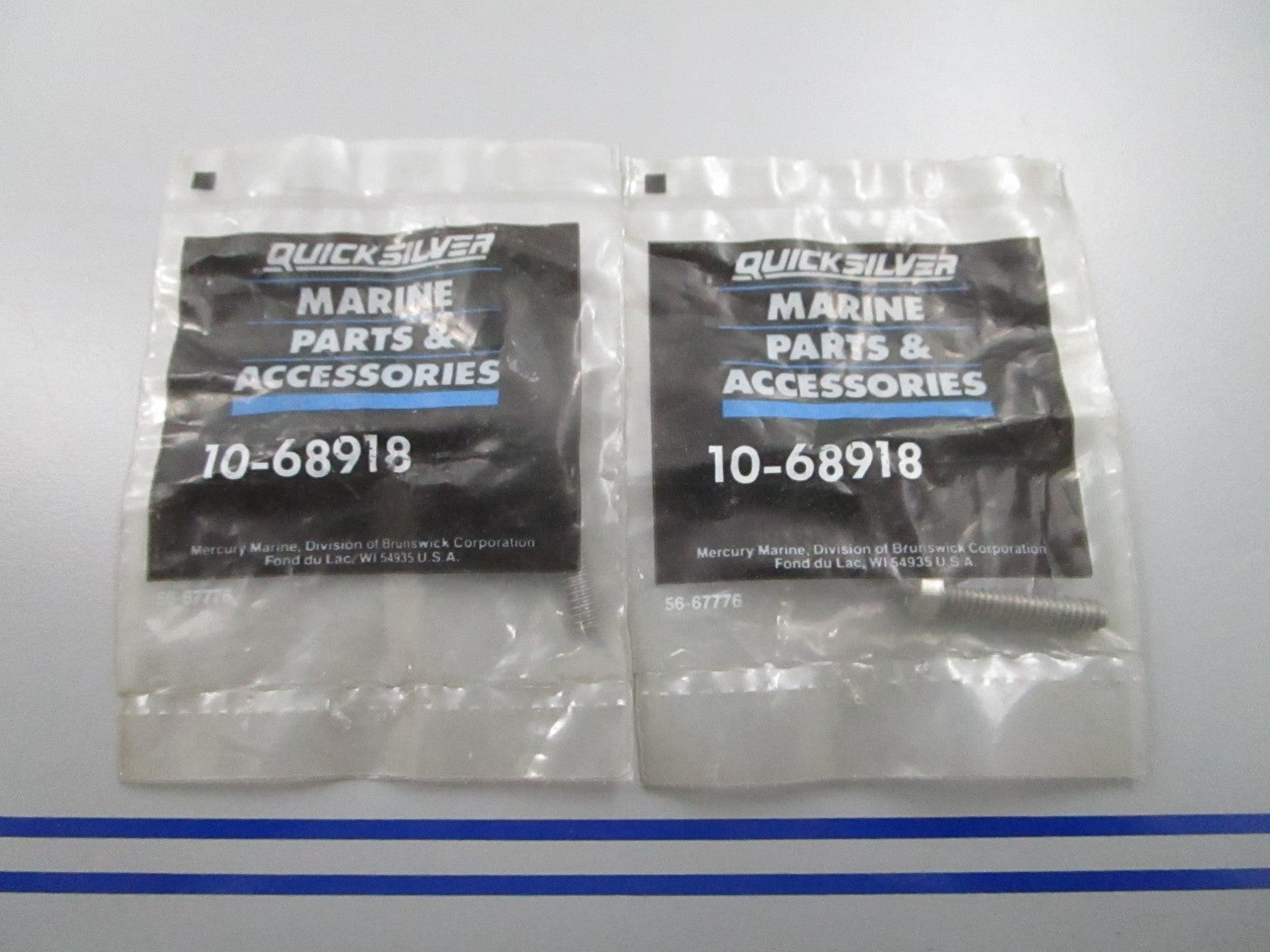 *NEW OEM* (LOT OF 2) 0810 Mercury Quicksilver Screw 10-68918