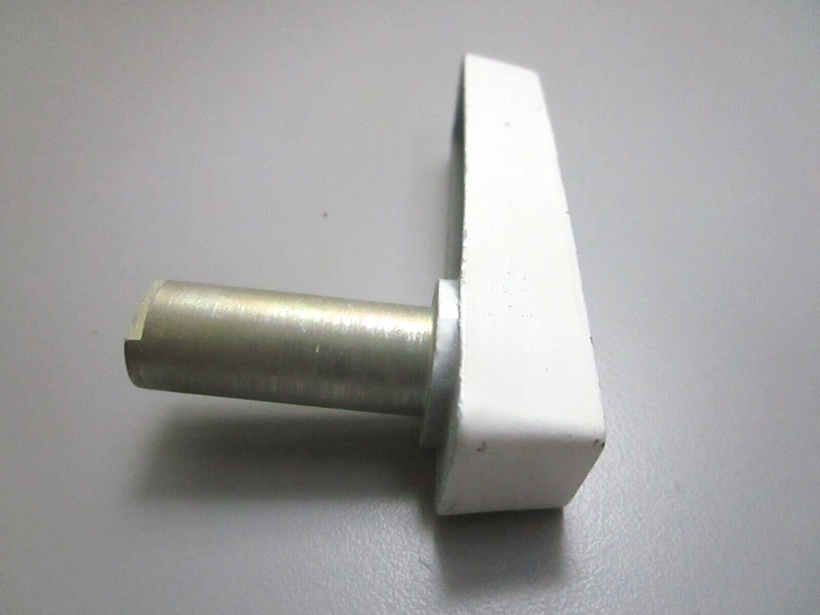 *NEW OEM* 0750 OMC Johnson Evinrude LATCH HANDLE 322568 0322568