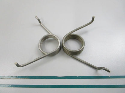 NEW OEM (LOT OF 2) 325528 0325528 OMC Johnson Evinrude Spring 0810