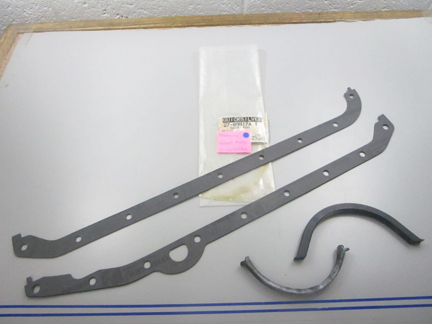 NEW OEM 27-85817A1 Mercury Quicksilver Gasket Assembly 0810