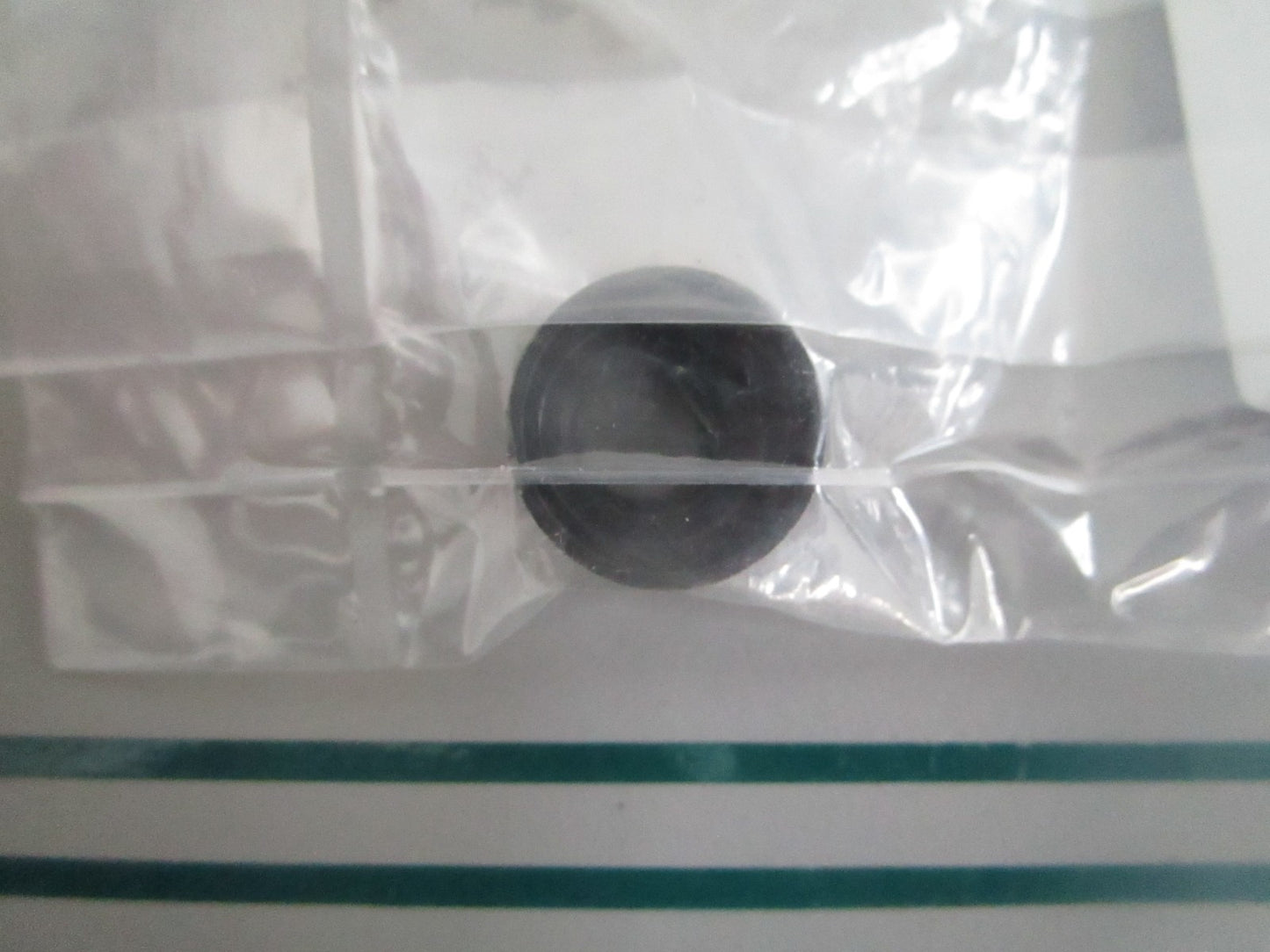 Volvo Penta 3861317 Valve Stem Seal GM 8.1L 496 Marine Engine NEW OEM 0820