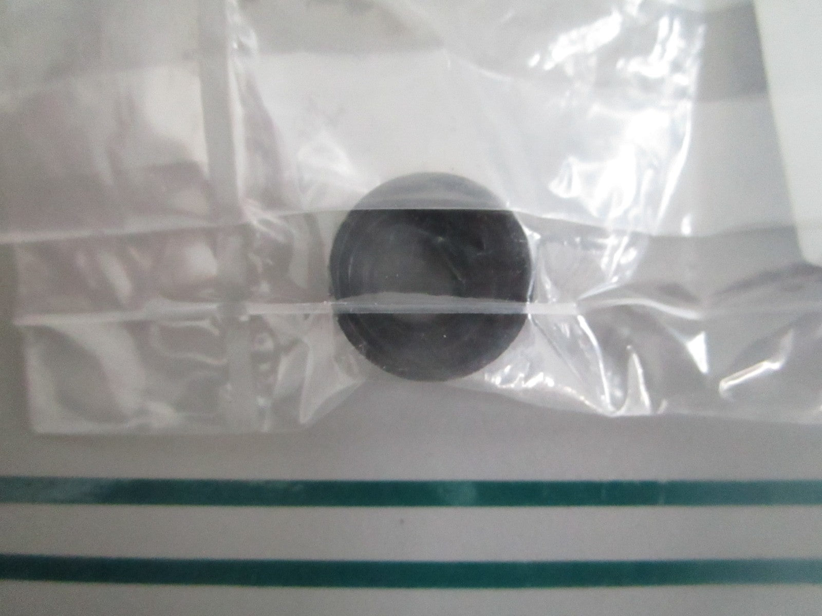 Volvo Penta 3861317 Valve Stem Seal GM 8.1L 496 Marine Engine NEW OEM 0820