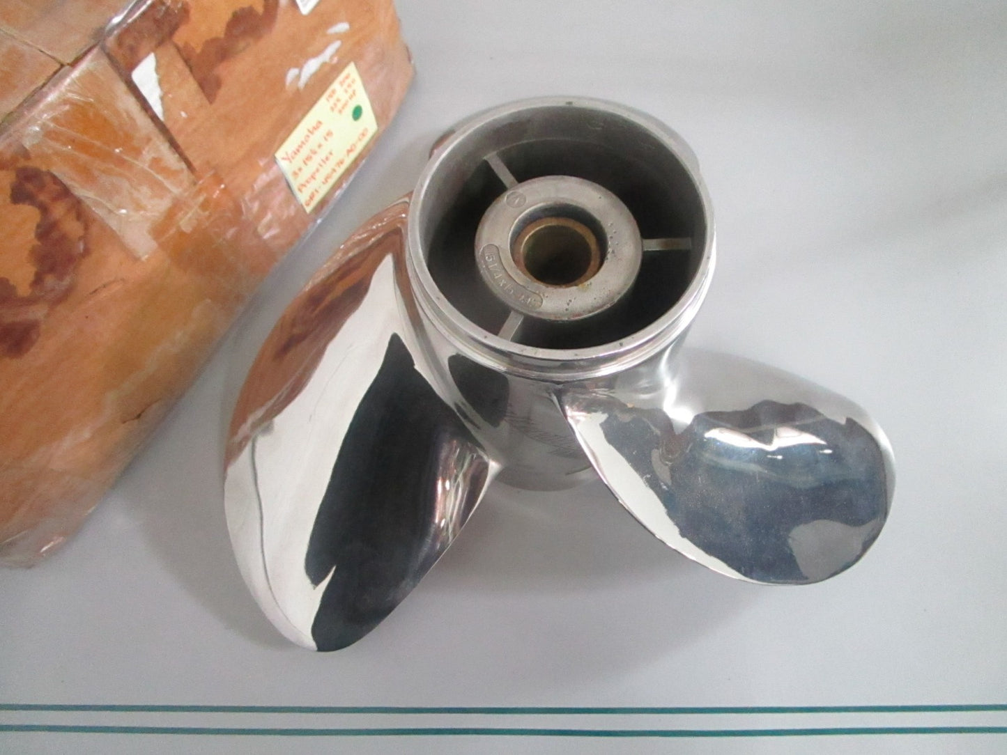 NEW OEM 6R1-45976-A0-00 Yamaha 150-300HP 3×15¼×15 Propeller 0820