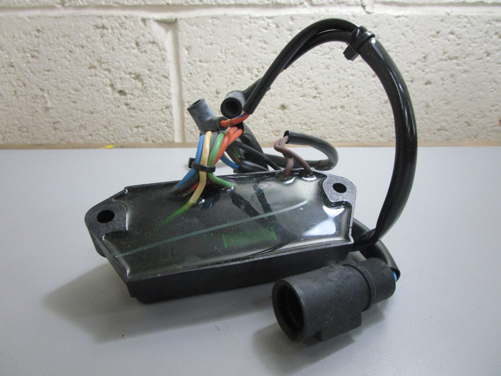 *NEW OEM* 0820 OMC Johnson Evinrude Power Pack 583116 0583116