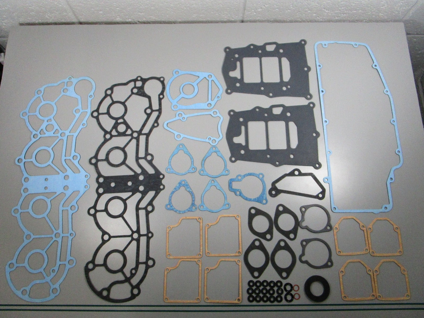 NEW OEM 11400-94891 Suzuki 140 HP 4 Cylinder Gasket Set 0810