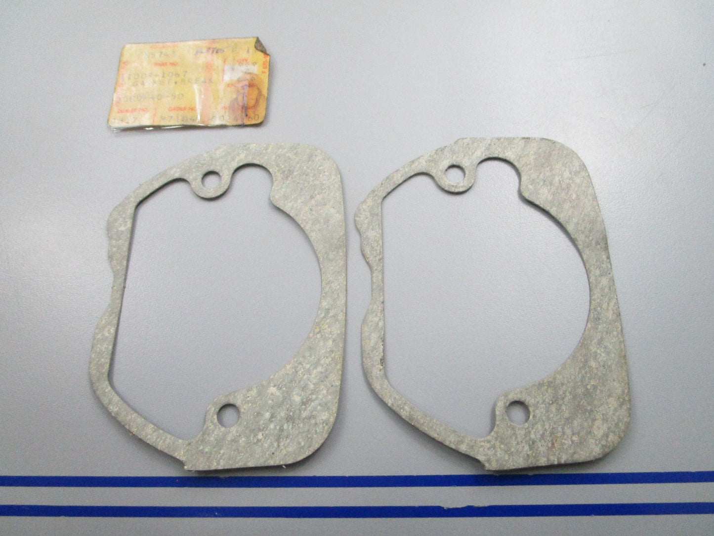 NEW OEM (LOT OF 2) Kawasaki 11009-1067 Breaker Gasket 0810