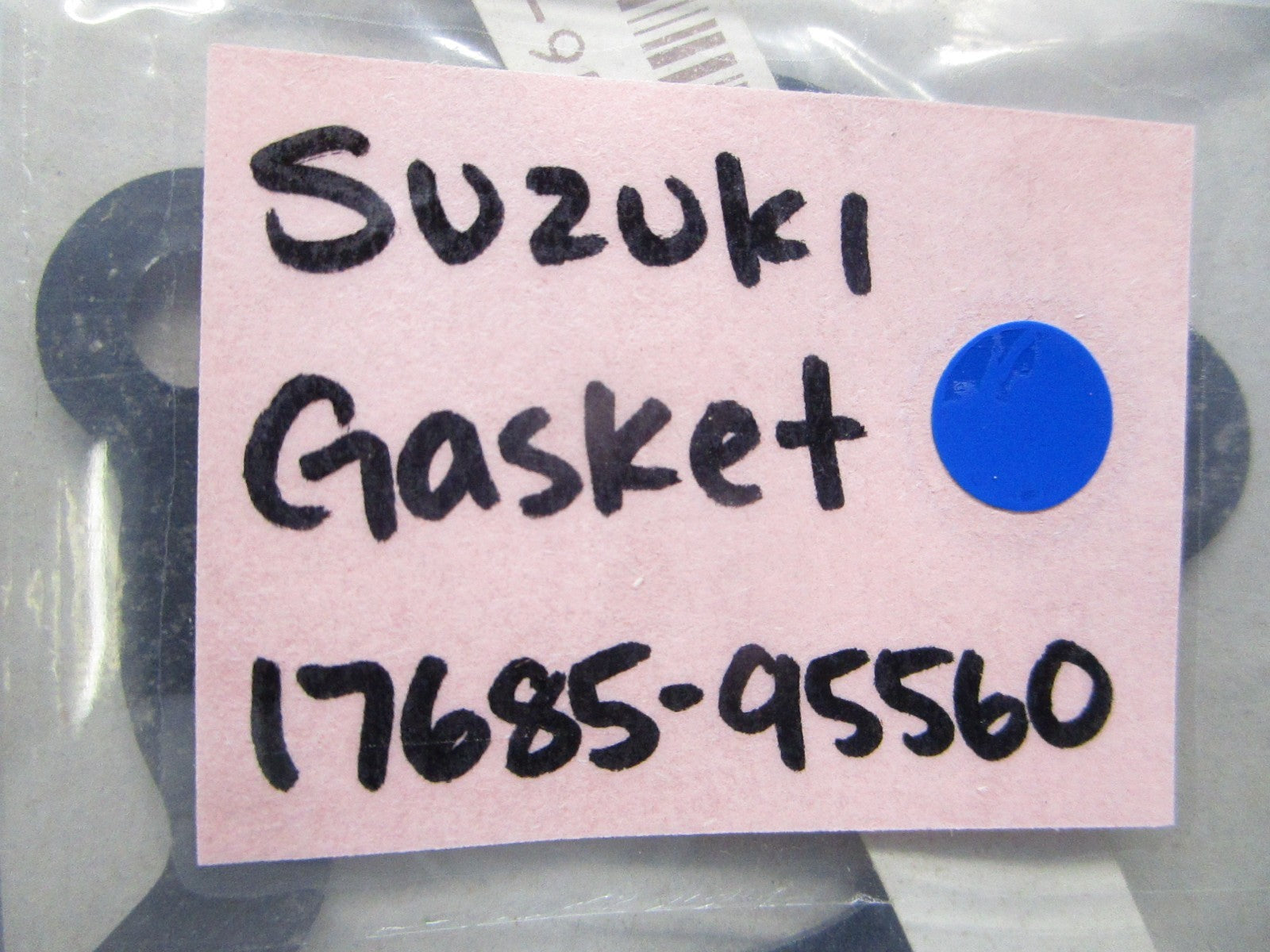 *NEW OEM* 0810 Suzuki Gasket 17685-95560