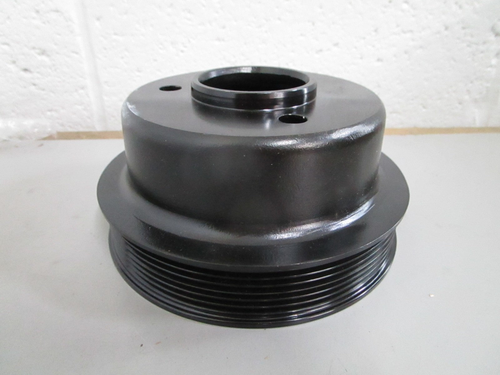 NEW OEM 8M2013566 Mercury Quicksilver Crankshaft Pulley 0820
