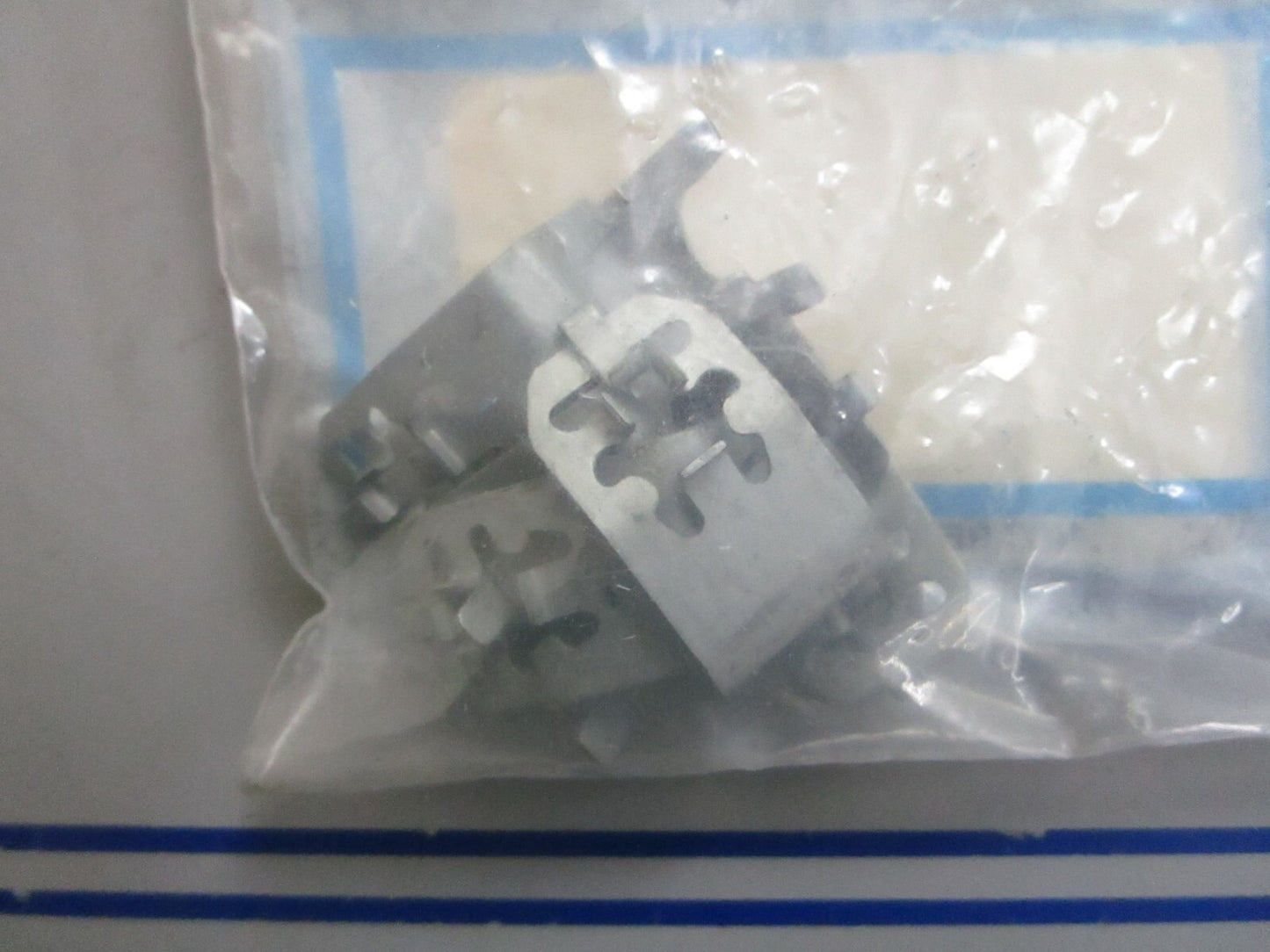 *NEW OEM* 0820 Mercury Quicksilver Injector Clip Kit 54-802634