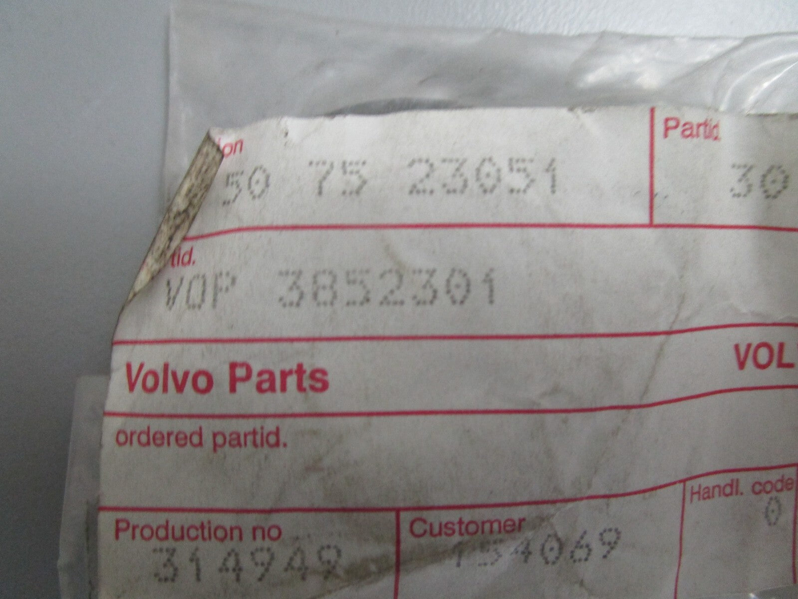 *NEW OEM* 0810 Volvo Penta Nut 3852301