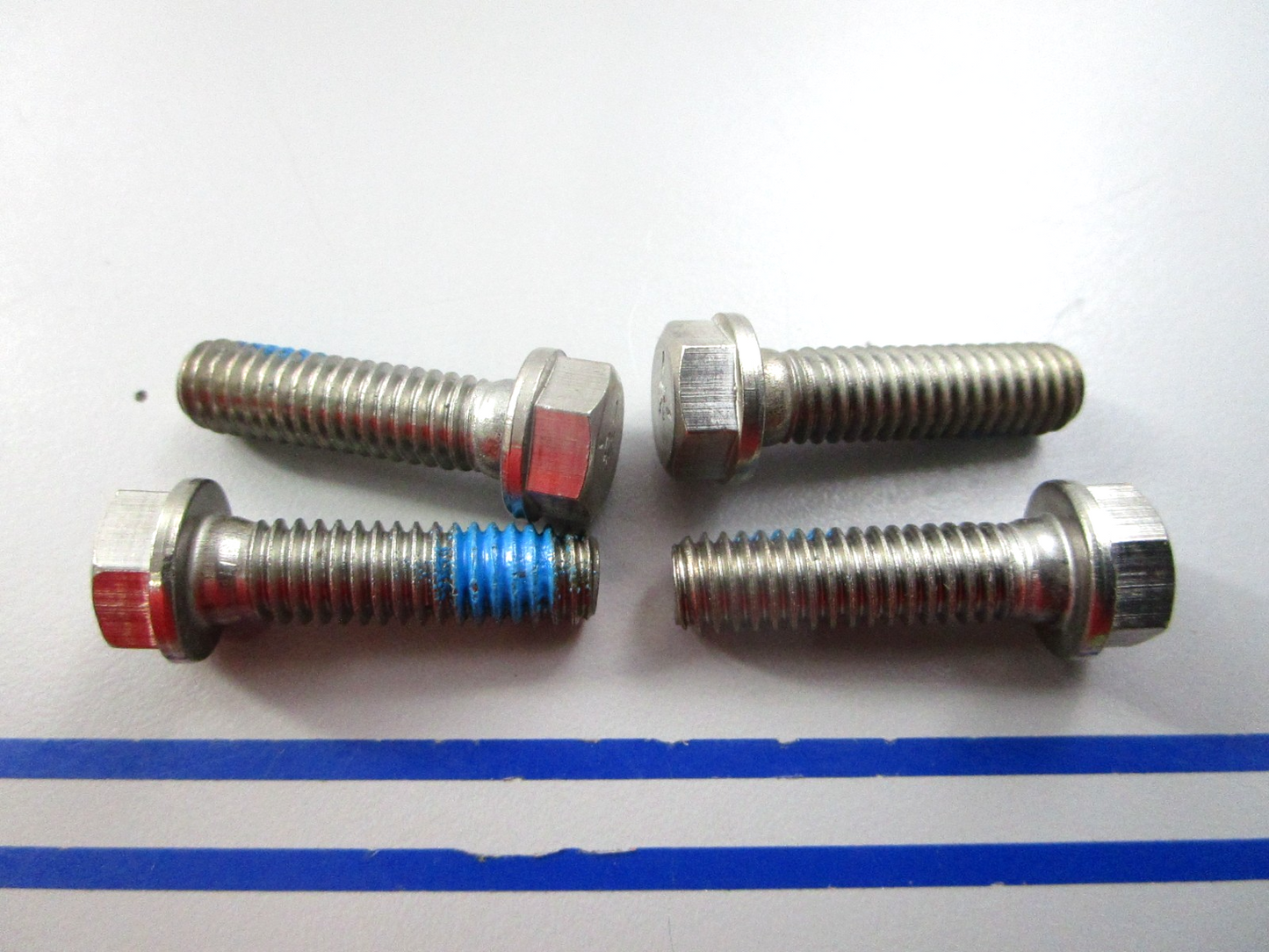 NEW OEM (LOT OF 4) 328333 0328333 OMC Johnson Evinrude Bolt 0810