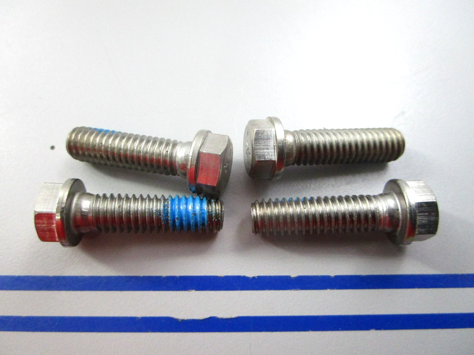 NEW OEM (LOT OF 4) 328333 0328333 OMC Johnson Evinrude Bolt 0810