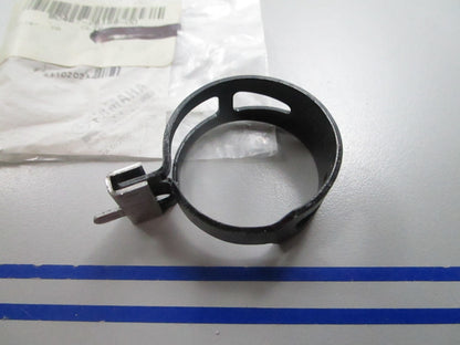 NEW OEM 90467-26189 Yamaha Hose Clip Clamp 0810