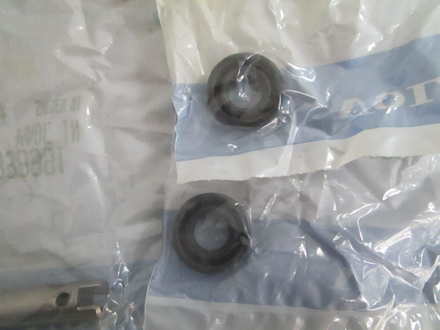 *NEW OEM* 0820 Volvo Penta Water Pump Repair Kit 875584