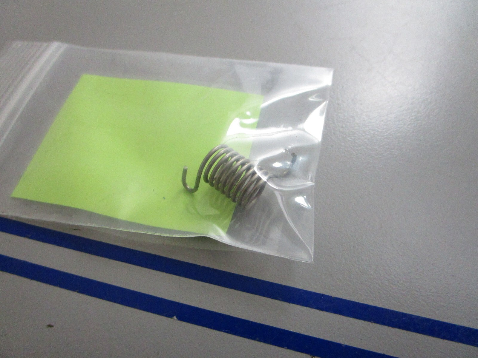 *NEW OEM* 0810 Mercury Quicksilver Spring F10142