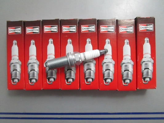 *NEW* (LOT OF 8) 0820 Champion Spark Plug REC10YC4