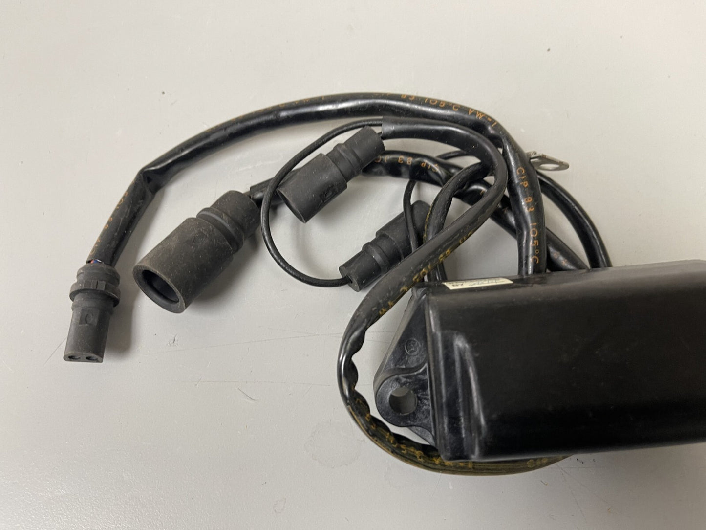 *NEW OEM* 0670 OMC Johnson Evinrude Power Pack Assembly 584746 0584746