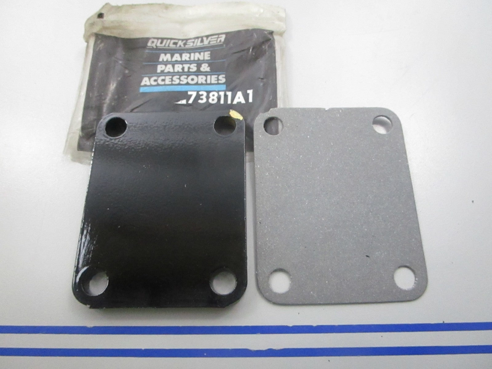 NEW OEM 73811A1 Mercury Quicksilver End Cap 0810