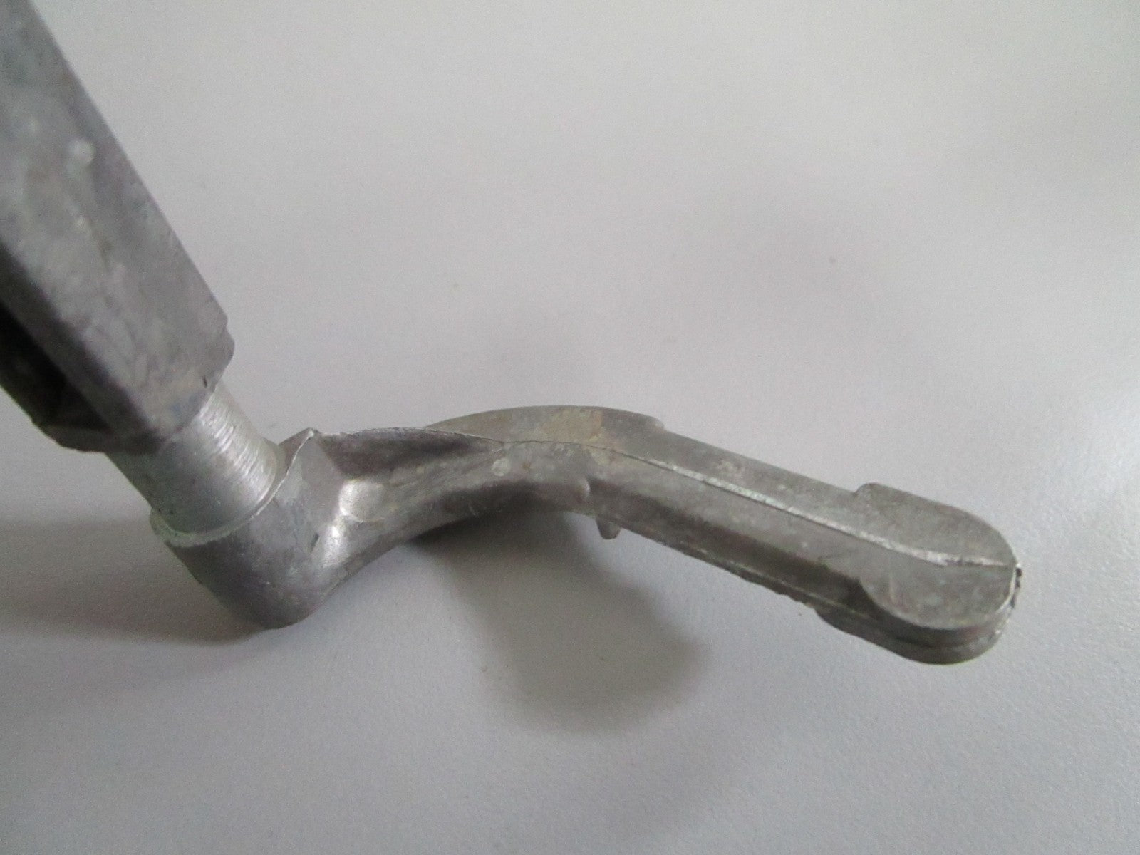 NEW OEM 203390 0203390 OMC Johnson Evinrude Lever 0820