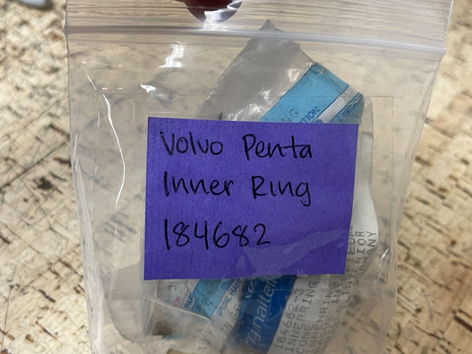 *NEW OEM* 0810 Volvo Penta Inner Ring 184682