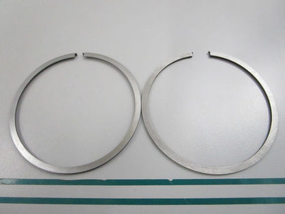 NEW OEM 384315 0384315 OMC Johnson Evinrude 2 Piston Ring Set 0810