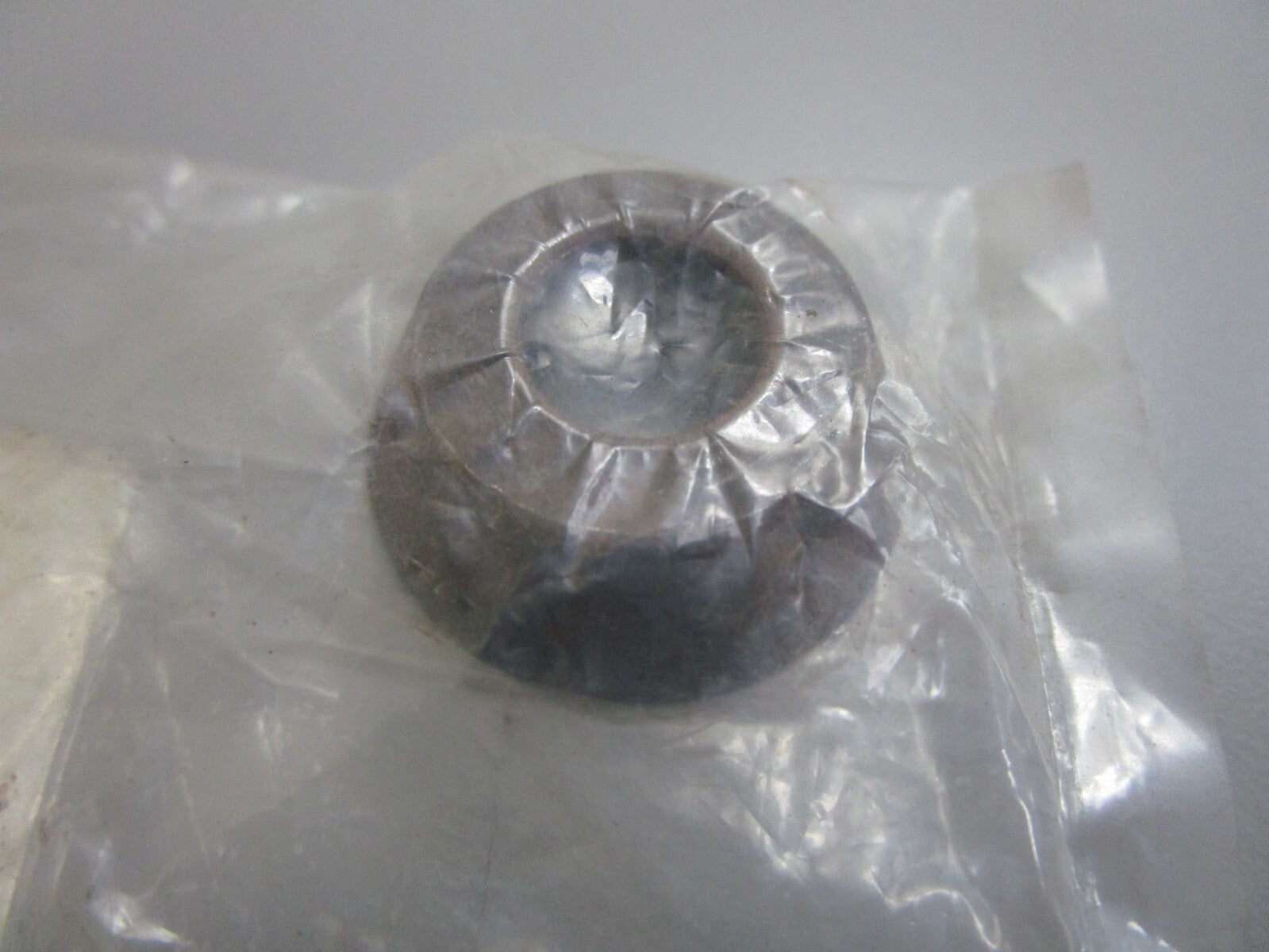 *NEW OEM* 0810 Volvo Penta Washer 853026