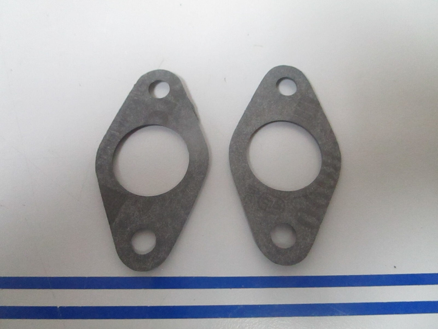 *NEW OEM* (LOT OF 2) 0810 OMC Johnson Evinrude Gasket 323452 0323452