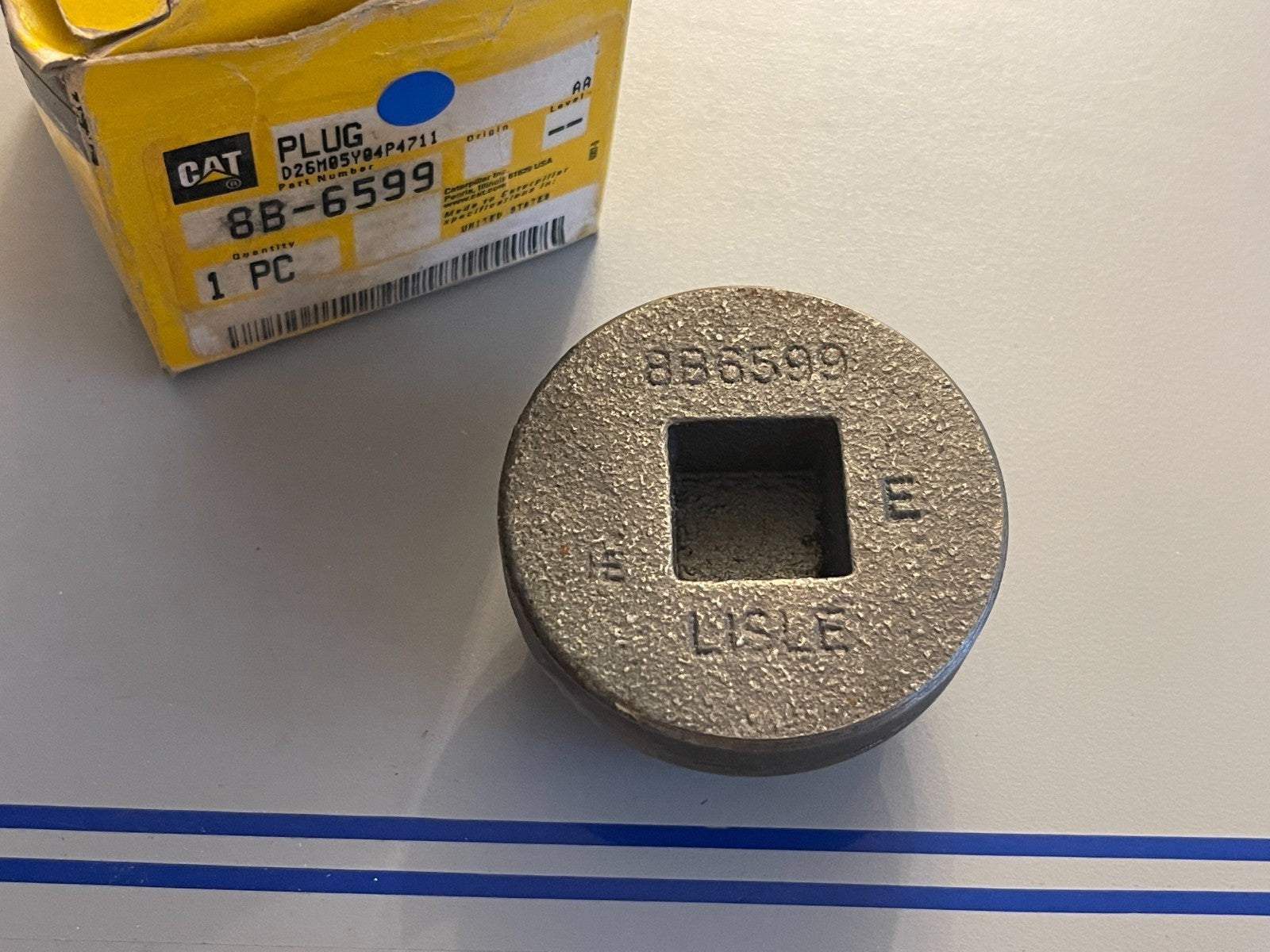 NEW OEM 8B-6599 CAT Caterpillar Magnetic Drain Plug 0720