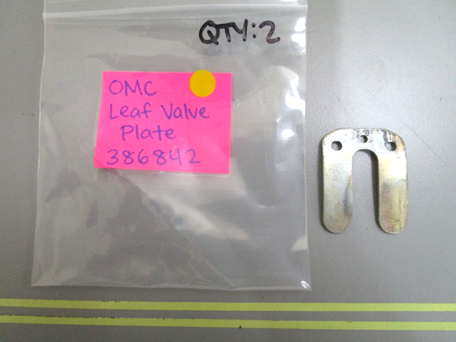 *NEW OEM* 0750 OMC Johnson Evinrude LEAF VALVE PLATE 386842 0386842