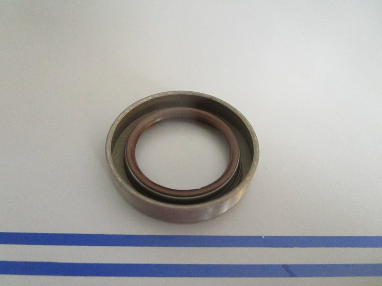 *NEW OEM* 0720 OMC Johnson Evinrude Crankshaft Seal 328603 0328603