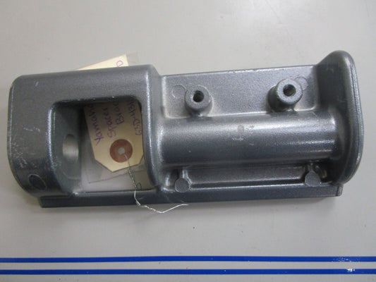 *NEW OEM* 0820 Yamaha Spacer Clamp Bracket 63D-43128-01-4D