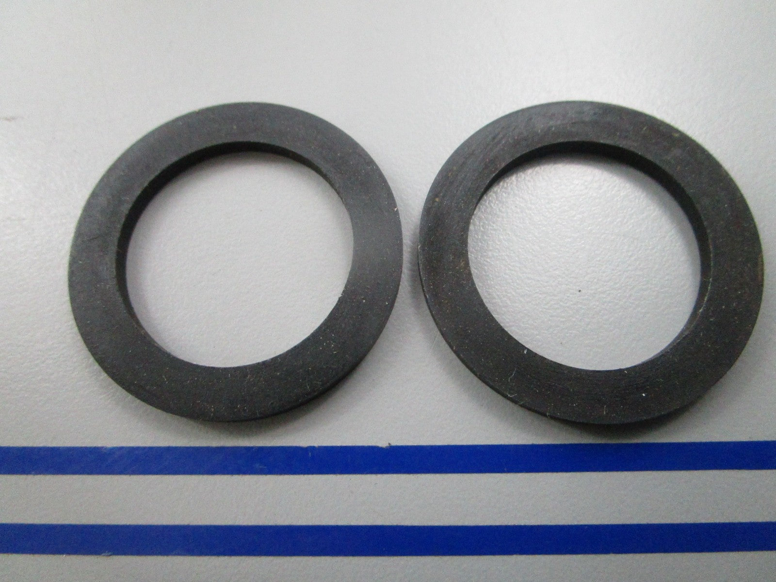 NEW OEM (LOT OF 2) 307538 0307538 OMC Johnson Evinrude Gasket 0810