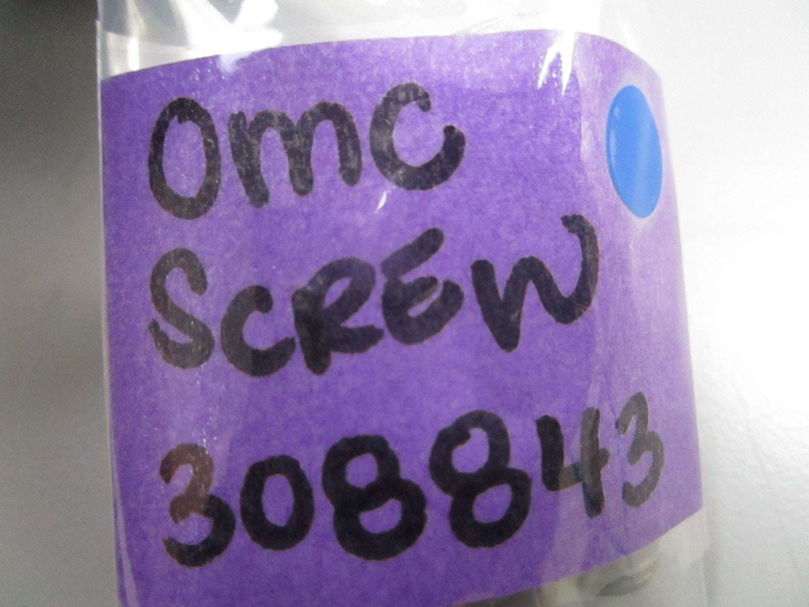 *NEW OEM* (LOT OF 2) 0810 OMC Johnson Evinrude Screw 308843 0308843