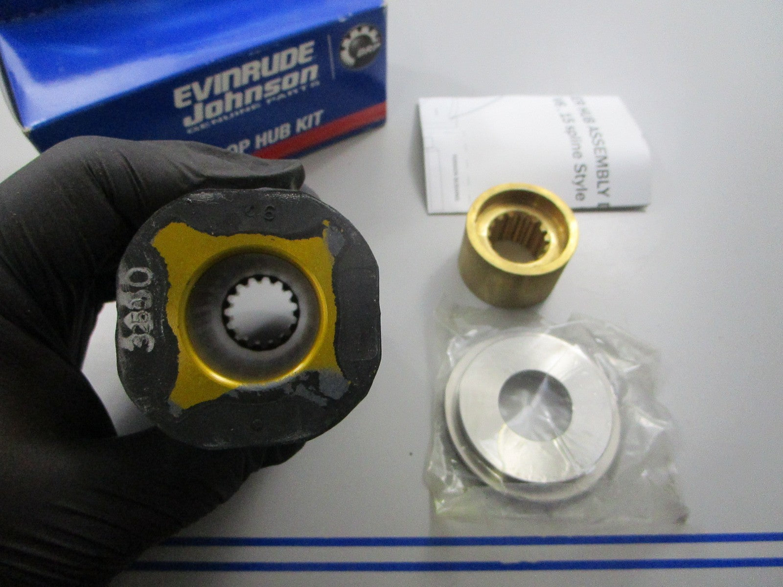 *NEW OEM* 0810 OMC Johnson Evinrude Aluminum Bushing Kit 765190 0765190