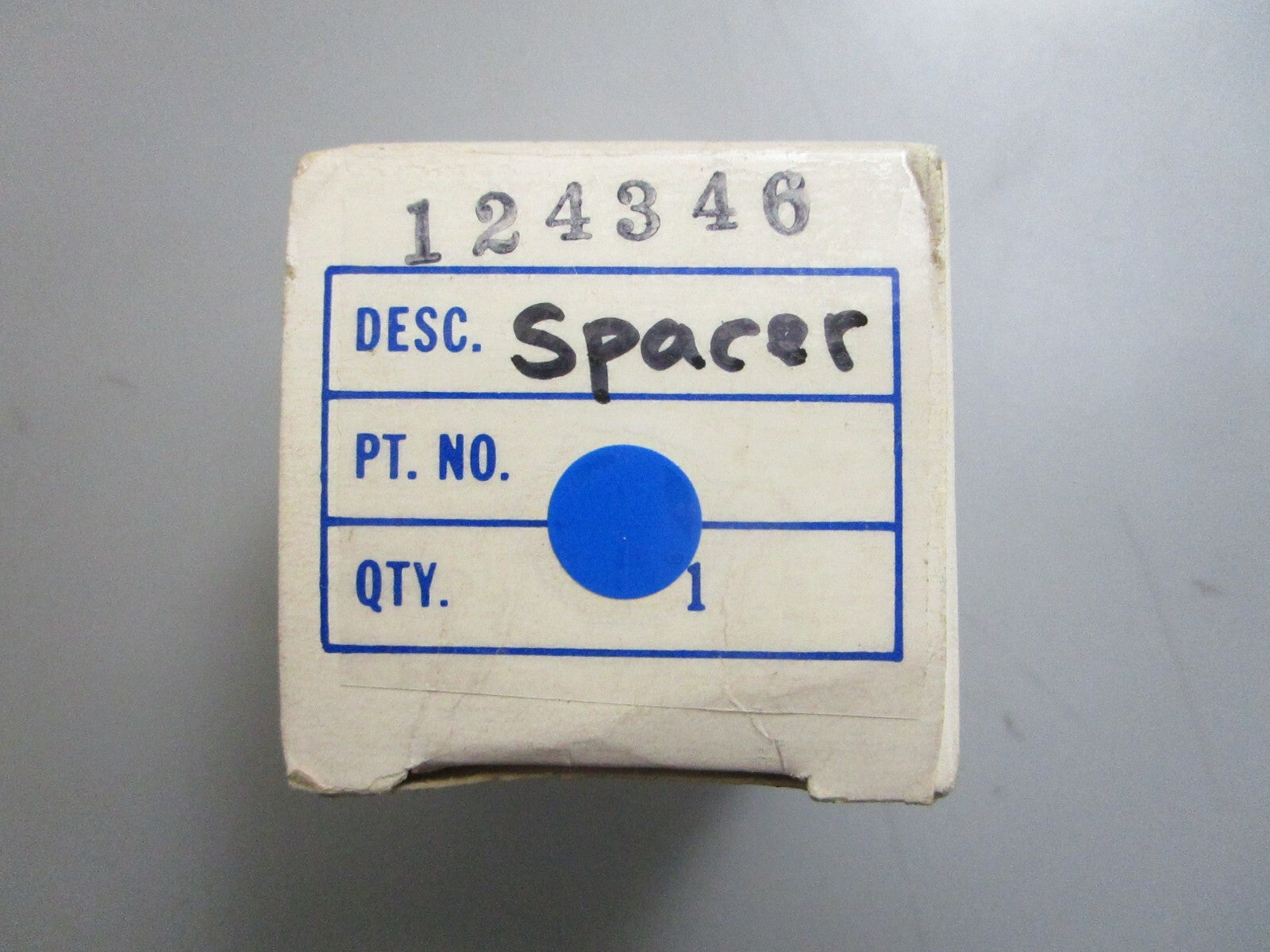 *NEW OEM* 0810 OMC Johnson Evinrude Spacer 124346 0124346