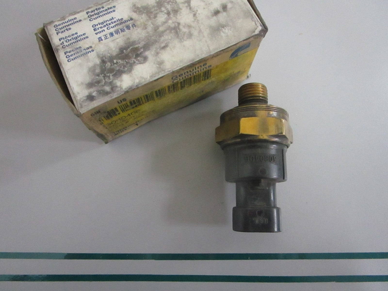 NEW OEM 3080406 Cummins Oil Pressure Sensor 0820