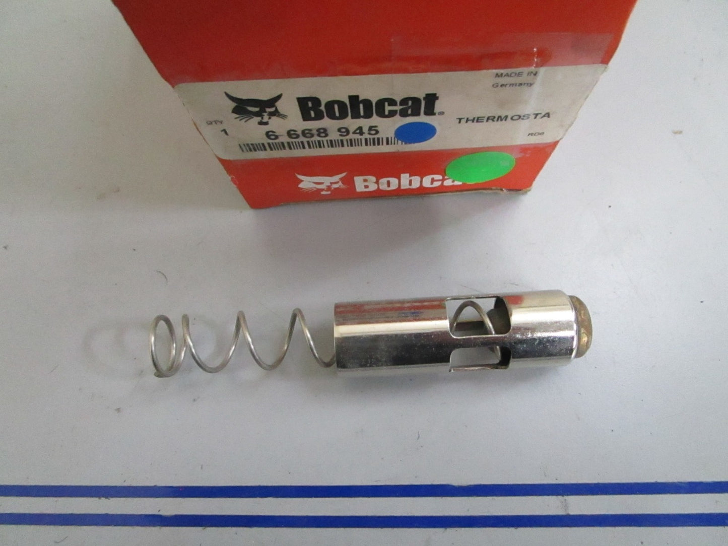 *NEW OEM* 0820 Bobcat Thermostat 6668945