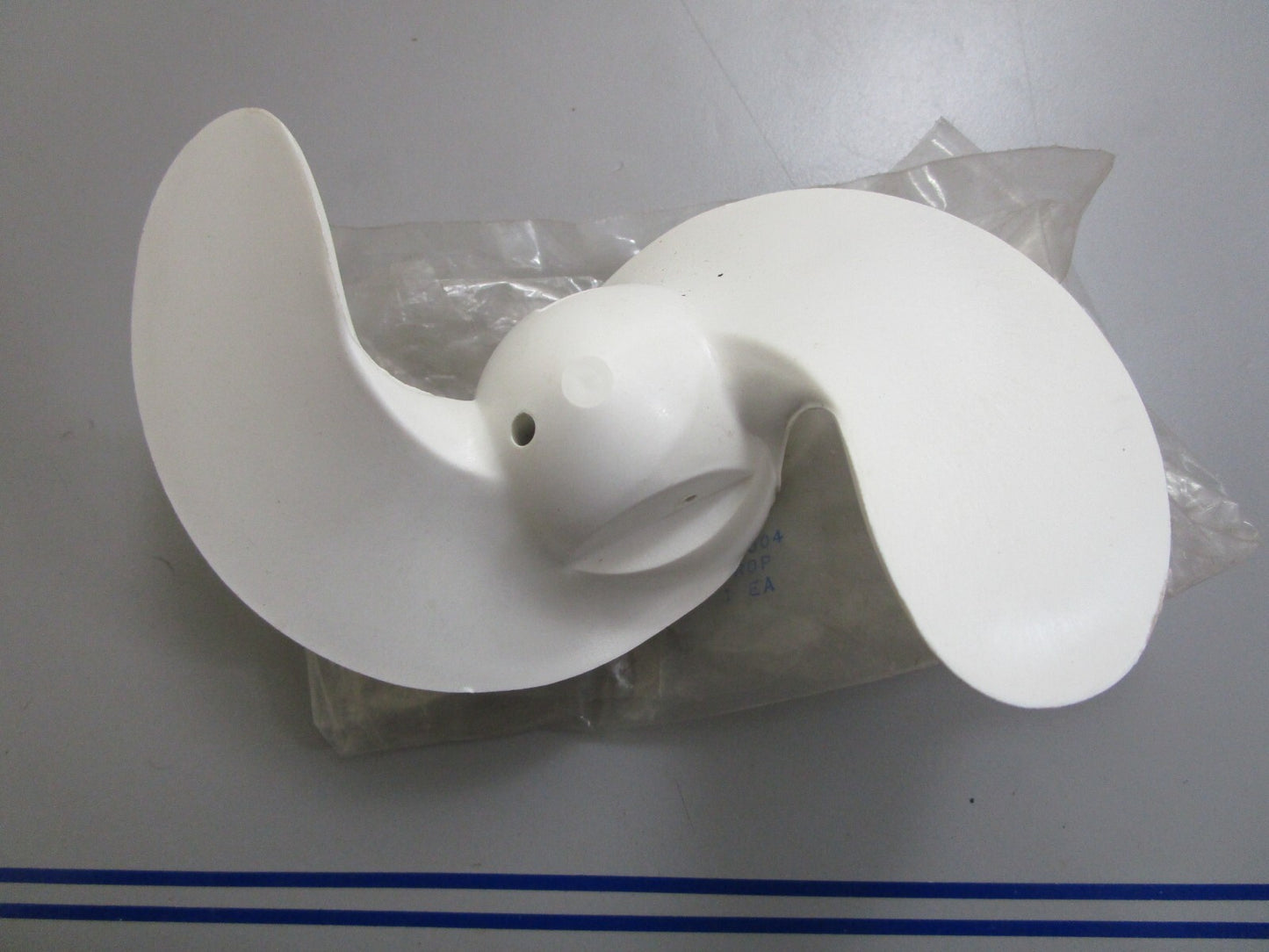 *NEW OEM* 0820 OMC Johnson Evinrude 6¼×6 Plastic Propeller 319004 0319004